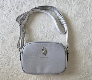 Bolso Bandolera Gris Cremallera Elegante Polo Assn Nuevo Sin Etiquetas EE. UU. - Imagen 1 de 6