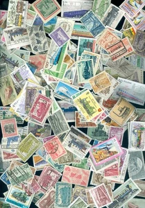 WORLD POSTAGE STAMPS - 750+ RAILWAY - Picture 1 of 2
