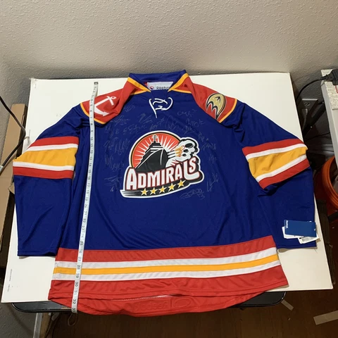 AHL Norfolk Admirals Blue Team Signed Hockey Jersey Anaheim Ducks Vintage Cover