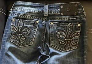 Miss Me Jeans Women’s 26 Low Rise Skinny Blue Rhinestone Fleur de lis JP514554 - Picture 1 of 7