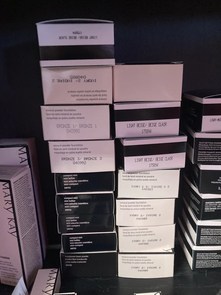 Base de maquillaje en polvo mineral Mary Kay bronce 1 nueva en caja Foto 1 de 1