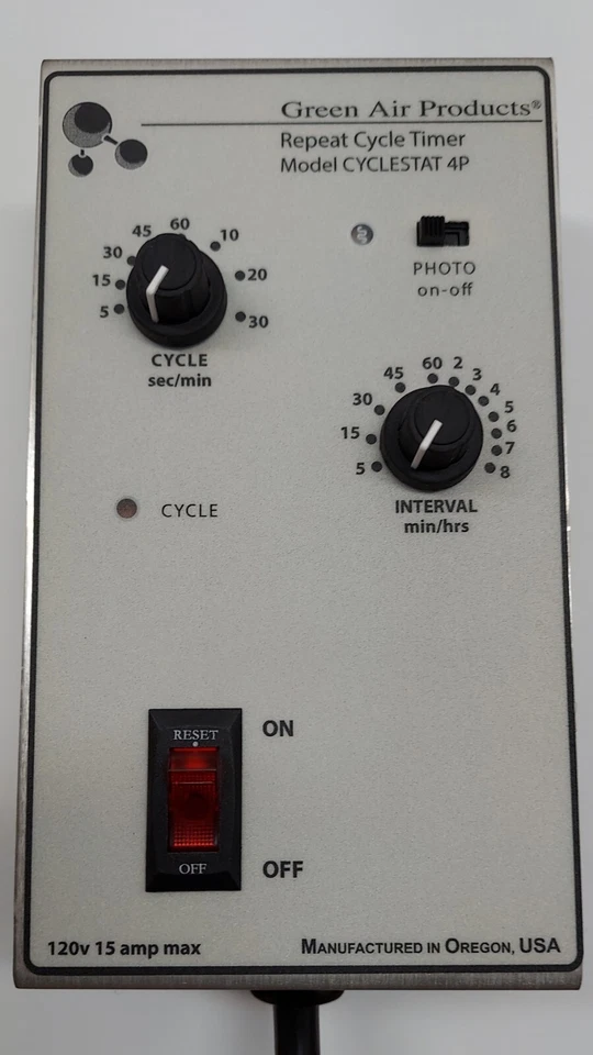CYCLESTAT 4-P TEMPORIZADOR DE CICLO DE REPETICIÓN CON FOTOSENSOR CONMUTABLE Foto 1 de 1