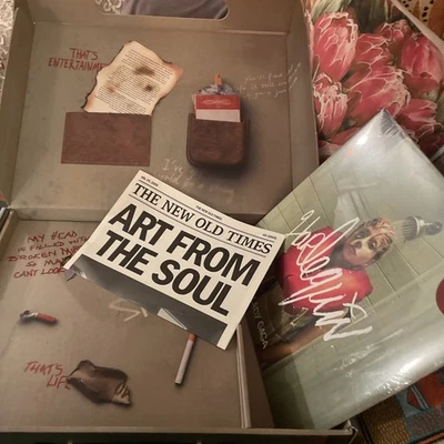 Lady Gaga HARLEQUIN  Promo Promotional Deluxe Box Set Red Vinyl LP Letter - Image 1 of 4