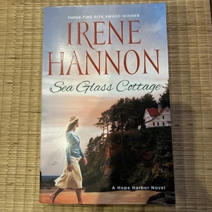 Sea Glass Cottage : A Hope Harbor Novel by Irene Hannon (2022, Trade Paperback) - Bild 1 von 2