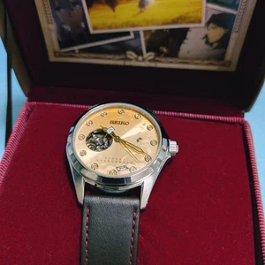 Reloj mecánico Seiko x Violet Evergarden Story 10 edición limitada de Japón - Imagen 1 de 6
