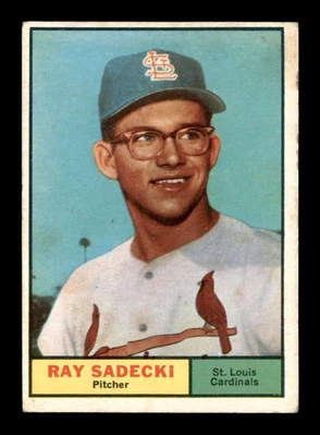 1961 Topps #32 Ray Sadecki  VG/VGEX X3083161 - Image 1 of 3