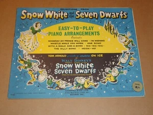 Walt Disney's Snow White & The Seven Dwarfs Easy-To-Play song book - Picture 1 of 1
