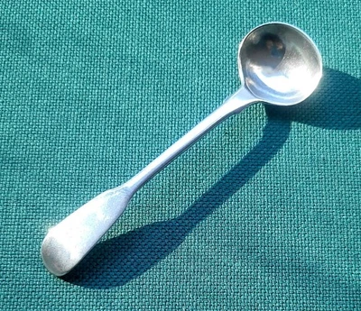 1810 London Sterling Silver Salt Spoon by William Chawner II - Image 1 of 3