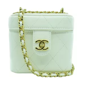 CHANEL Quilted CC GHW Chain Shoulder Bag Crossbody Calfskin Leather White - Picture 1 of 13