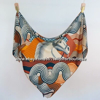 Sallys 70% Cashmere & 30% Silk Scarf Horse Print Large Triangle Shawl 200*125cm - Image 1 of 4
