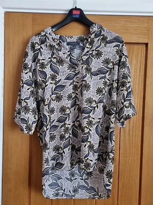 Primark Floral Blouse  - UK Size 10 - Image 1 of 4
