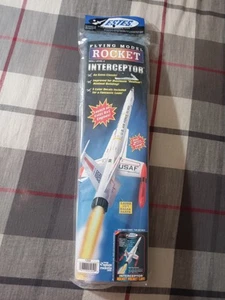 Estes interceptor Flying Model Rocket Kit NIB - Picture 1 of 2