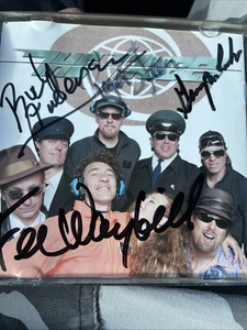 THE TUBES - WORLD TOUR 2001 / ALBUM-CD 2000 SIGNED COPY AUTOGRAPHED - Bild 1 von 4