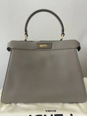 FENDI PEEKABOO ISEEU средний новый с Ярлыками - Изображение 1 из 4