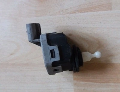 Opel Astra G Bj.98-02 90590665 Stellmotor LWR - Bild 1 von 4