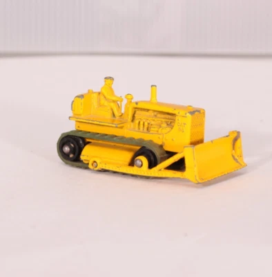 MATCHBOX CATERPILLAR BULLDOZER No 18 VINTAGE 1964 TO 1968 TRACTOR LESNEY ENGLAND - Image 1 of 4