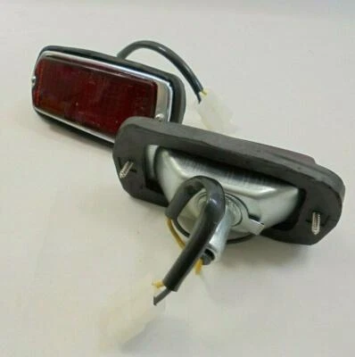 FOR DATSUN 620 TRUCK PICKUP TURN SIGNAL INDICATOR SIDE MARKER LIGHTS RED APPLIED Foto 1 de 4