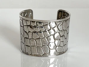 VTG Italian Heavy Sterling Silver Alligator Textured Wide Cuff Bracelet 56.4 Gr - Picture 1 of 10