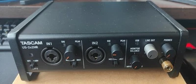 TASCAM US-2x2HR - Image 1 of 4