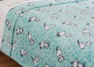 Manta de cama Berkshire Peanuts Snoopy Primavera Floral Danza King 90" x 108" Foto 1 de 4