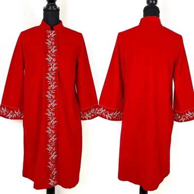 Vintage 70s 80s Miss Elaine Red Robe Floral Embroidery Lounge Elegance Glam Cozy - Image 1 of 4