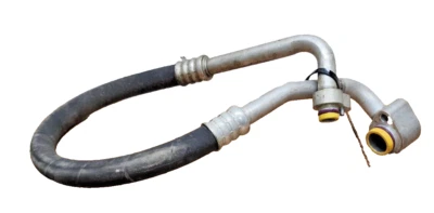 Труба шланга кондиционера 2004–2007 Volkswagen Touareg 4,2 л 7L6820744M - Изображение 1 из 4