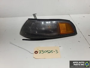 OEM 1992 - 1997 Subaru SVX One Used Front Left Turn Signal Park Lamp 84101PA020 - Picture 1 of 7