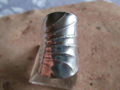 XL Ring Besteckschmuck Kleeblatt-Rose Handarbeit Silberauflage Punze Rg 52/12 - Bild 1 von 4