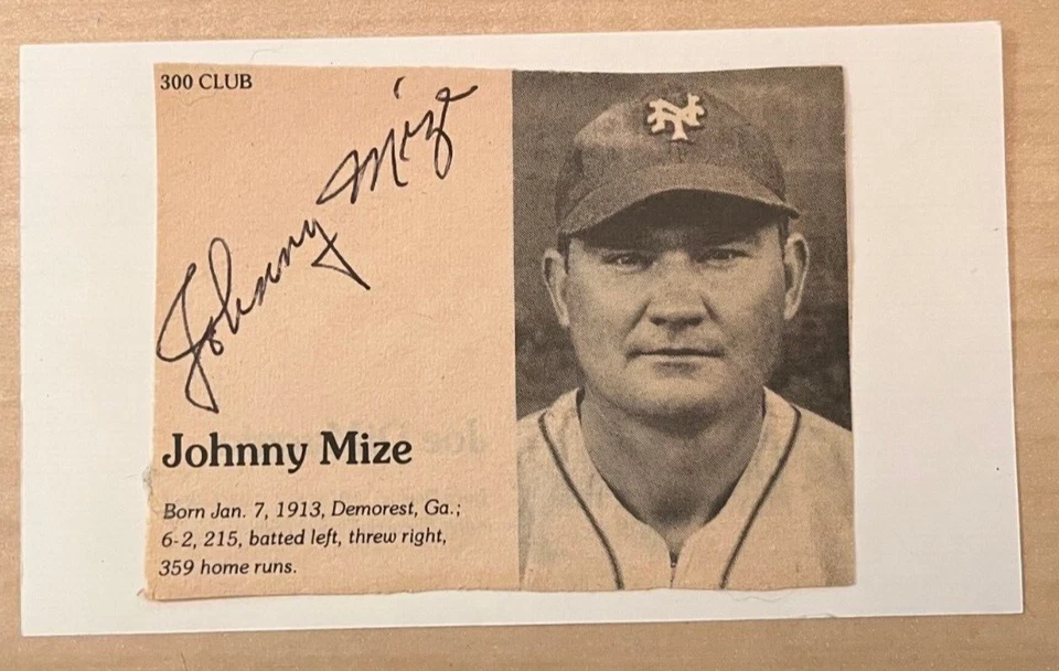 Johnny Mize Autographed 3 x 5 card - Image 1 of 1