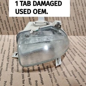 (DAMAGED TAB!) Right Passenger Fog Light 1995-1997 Volvo 960 (97-98 S90 or V90) - Picture 1 of 10