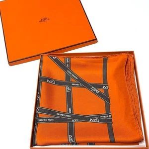 CINTA BOLDUC HERMES Carre 90 Naranja con caja - Imagen 1 de 11
