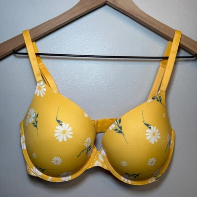 PINK Victoria's Secret Yellow Daisy Wear Everywhere Push Up Bra Size 34D - Image 1 of 4