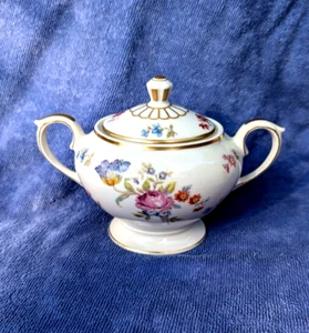 Lamberton Ivory China USA Floral LINDA LEE Pattern, SUGAR BOWL & LID Dinnerware - Picture 1 of 12