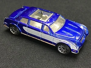 Matchbox Limousine blue Collectable Scale 1:64 - Picture 1 of 5