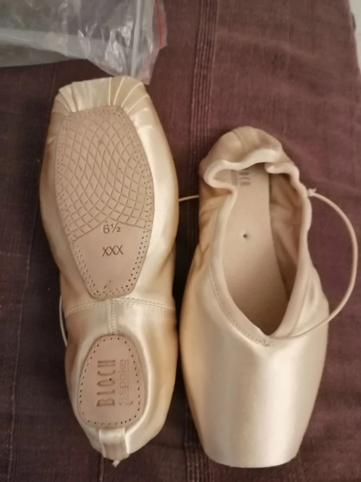 Spitzenschuhe Bloch Elegance Stretch mit geteilter sohle, Gr. 6,5XXX - Bild 1 von 1
