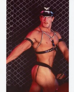 FOX STUDIOS  VAULT  *  10 COLOR 3 D SLIDES   * SUPER STAR   FLEX GORDON *LEATHER - Picture 1 of 2