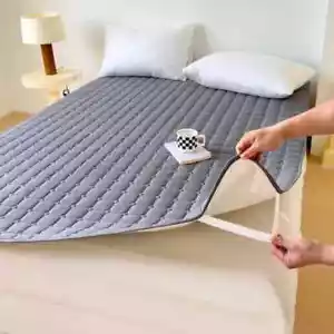 Quilted Mattress Protector Cover Breathable Mattress Topper Single or Double Bed - Picture 1 of 16