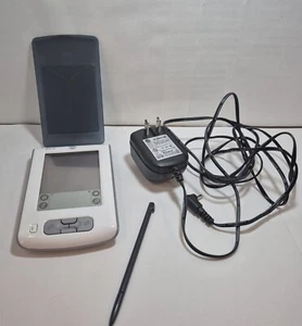 Batterie Palm PILOT, PALM Zire m150 ne charge pas - Photo 1 sur 11