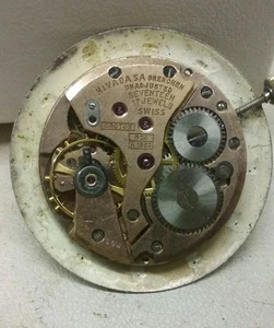 NIVADA CALIBER R34 / A1023 Movement For Parts Or Restoration  - Picture 1 of 2
