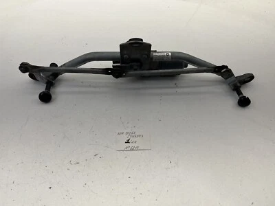 2011-2019 Dodge Journey Windshield Wiper Frame w/ Motor OEM. - Image 1 of 4