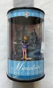 1999 Warner Bros. Studios Miniature Classic Collection Daphne Scooby-Doo Vintage - Picture 1 of 7