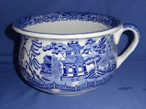 Antique W.ADAMS chamber pot : Willow pattern - Picture 1 of 12