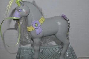 Fisher Price Loving Family Gray Horse Pony Neigh Sounds 2003 - Picture 1 of 14