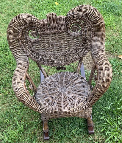 Wicker Rocking Chair Rocker Brown Heart Shape Fancy Victorian-Style Vintage Cover