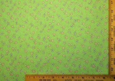 Tela Reproducción Años 30 1 1/4 Yarda Blanco Floral con Rosa Azul sobre Algodón Verde De Colección Foto 1 de 2