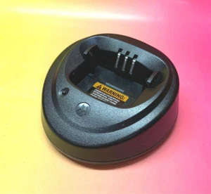 🔥 Base Cargador Batería MOTOROLA # NNTN4496 NiCd WPLN415AR - Imagen 1 de 7