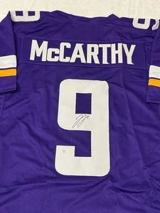 JJ McCarthy Minnesota Vikings signiertes Fußballtrikot mit Echtheitszertifikat - Bild 1 von 8