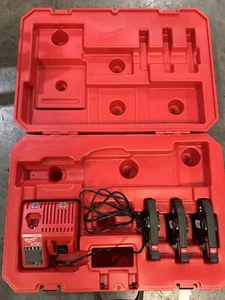 Milwaukee 2773-22L M18 FORCE LOGIC Kit Pressa tiro lungo da 1/2"" a 1"" NESSUN UTENSILE - Foto 1 di 5