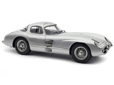 1955 MERCEDES-BENZ 300 SLR UHLENHAUT COUPE SILVER 1/18 DIECAST MODEL CMC M-243 - Image 1 of 4
