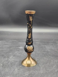 Jarrón pequeño vintage de latón, con esmalte negro, hecho en la India - Imagen 1 de 8